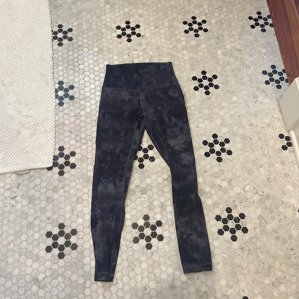 25” Lululemon align leggings